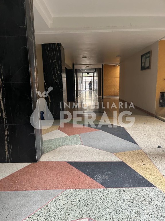 Oportunidad de Inversión — Apartamento en La Candelaria — foto 2